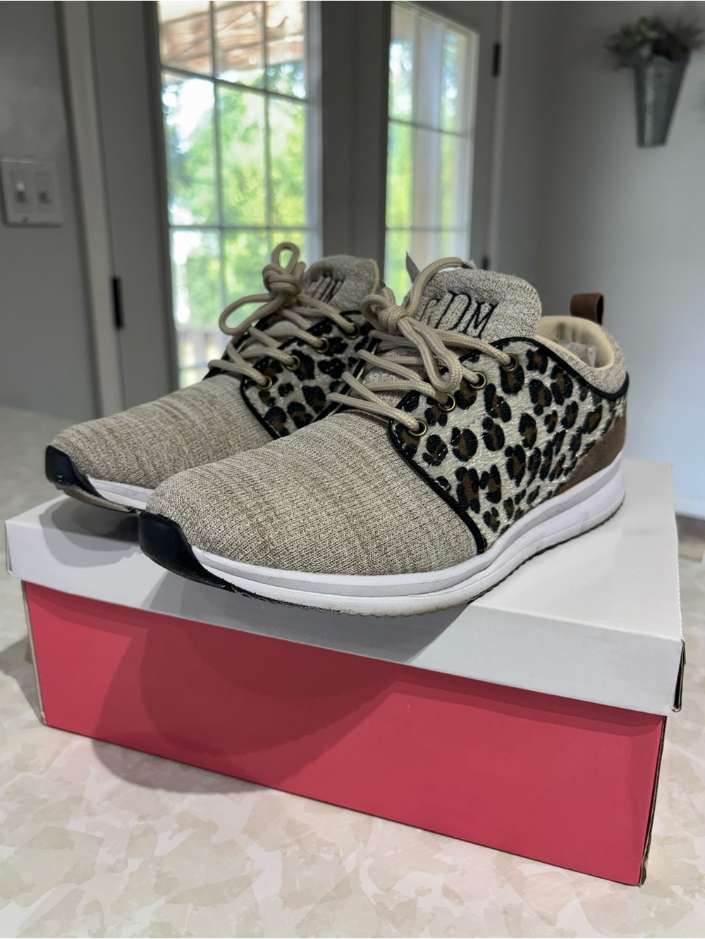 Leopard Accent Beige Sneakers